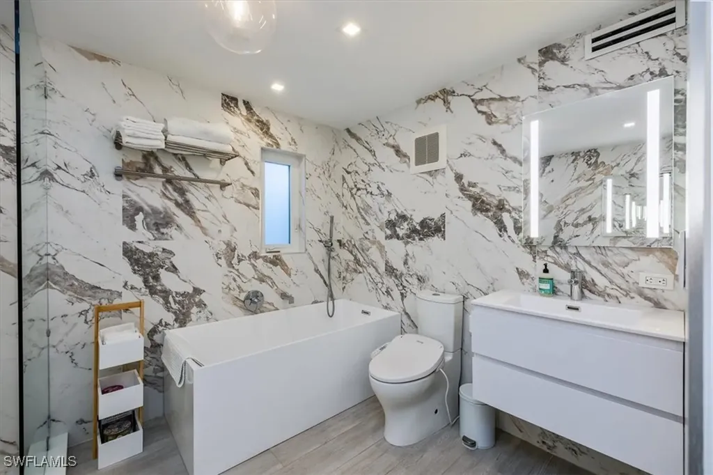1100 8th Avenue S Naples FL 34102