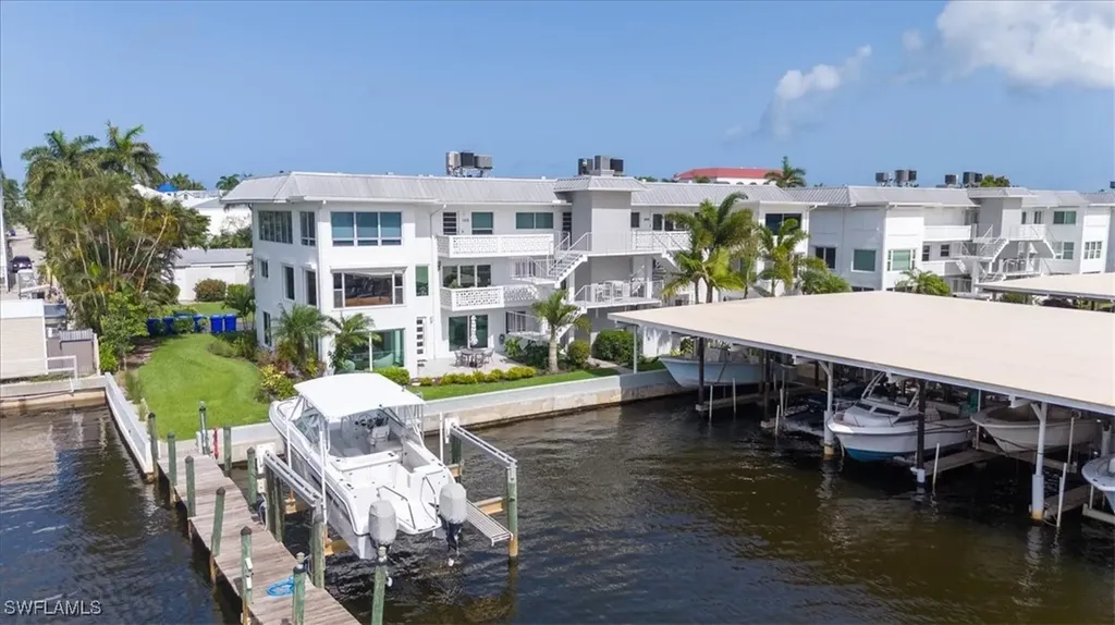 1100 8th Avenue S Naples FL 34102