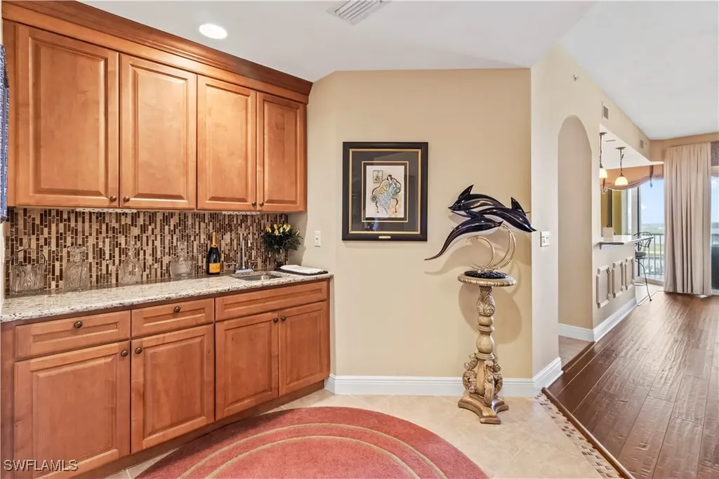 6021 Silver King Boulevard Cape Coral FL 33914