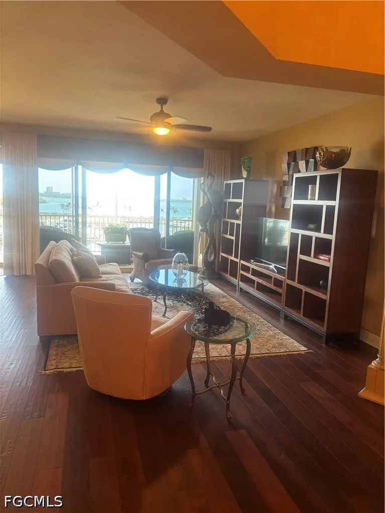 6021 Silver King Boulevard Cape Coral FL 33914