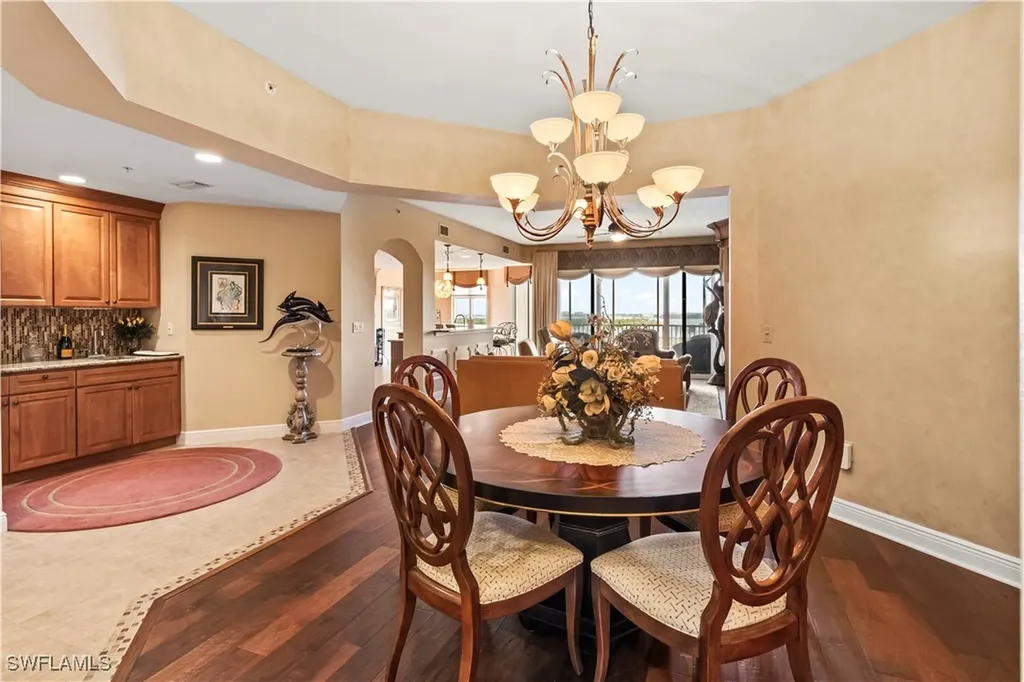 6021 Silver King Boulevard Cape Coral FL 33914