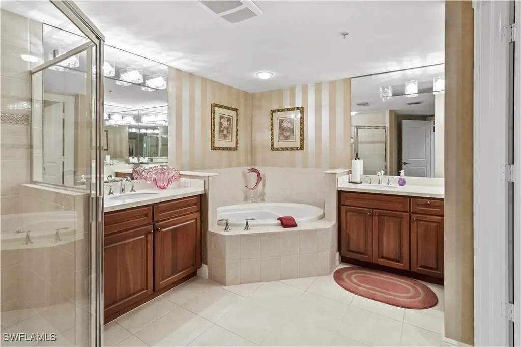 6021 Silver King Boulevard Cape Coral FL 33914