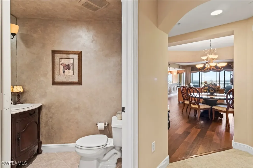 6021 Silver King Boulevard Cape Coral FL 33914