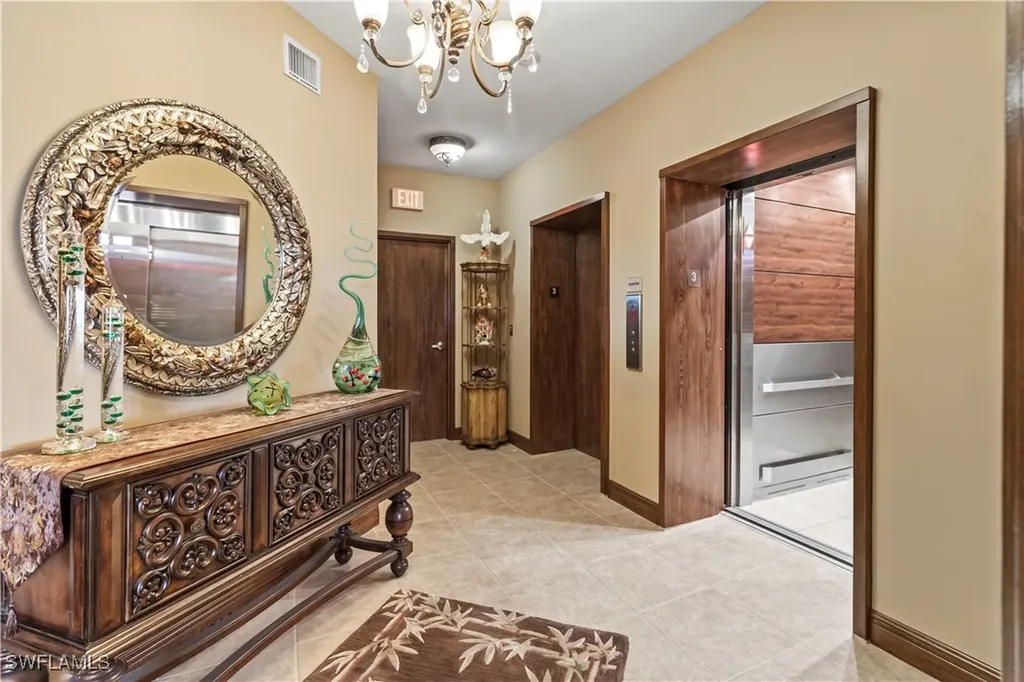6021 Silver King Boulevard Cape Coral FL 33914