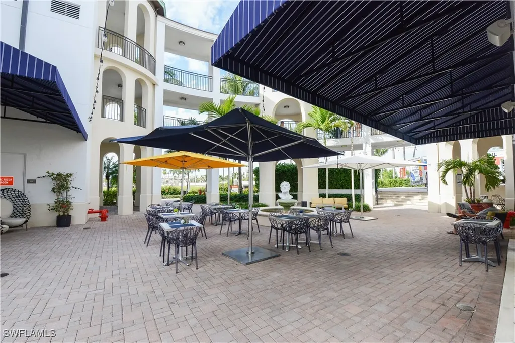 1500 5th Avenue S Naples FL 34102