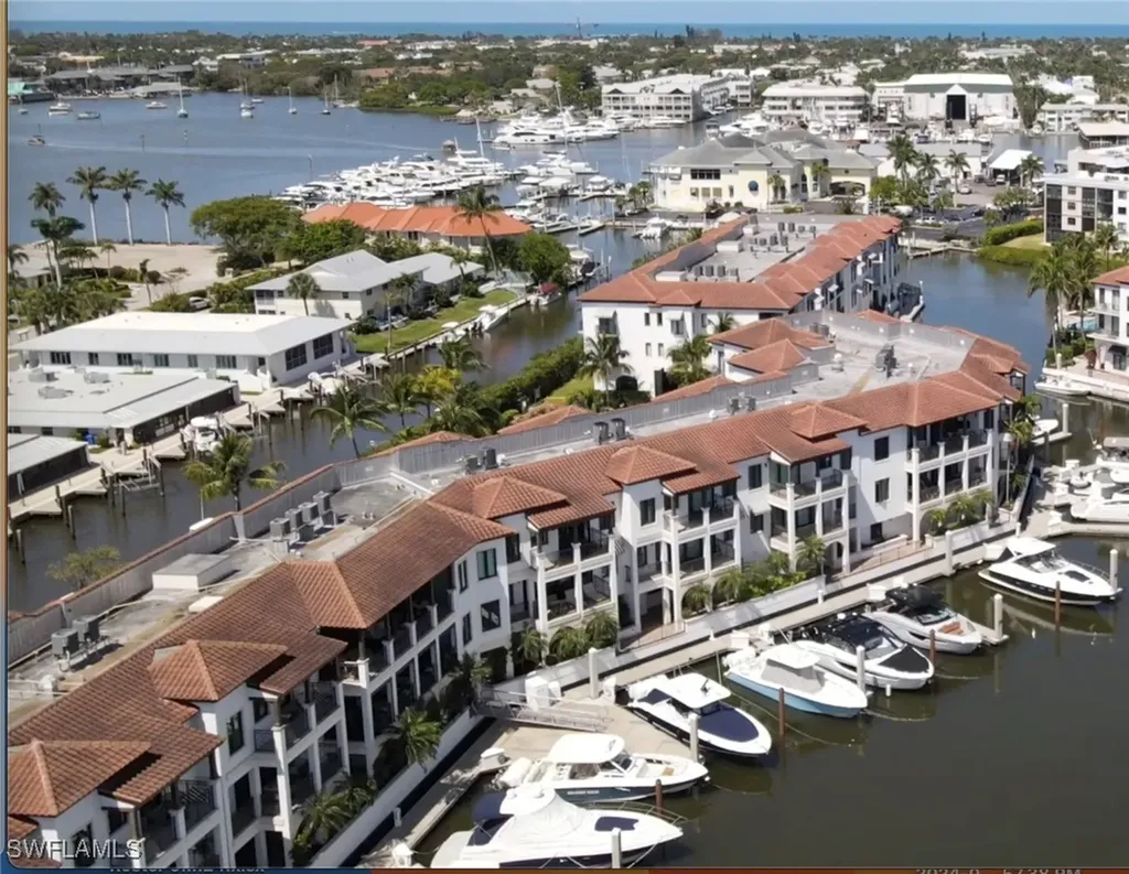 1500 5th Avenue S Naples FL 34102