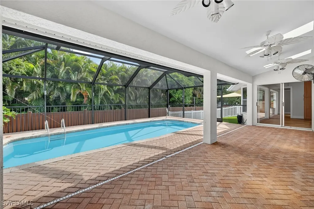 404 Ashbury Way Naples FL 34110