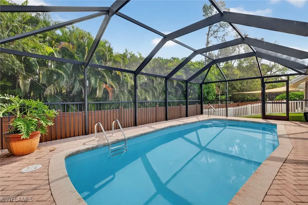 404 Ashbury Way Naples FL 34110