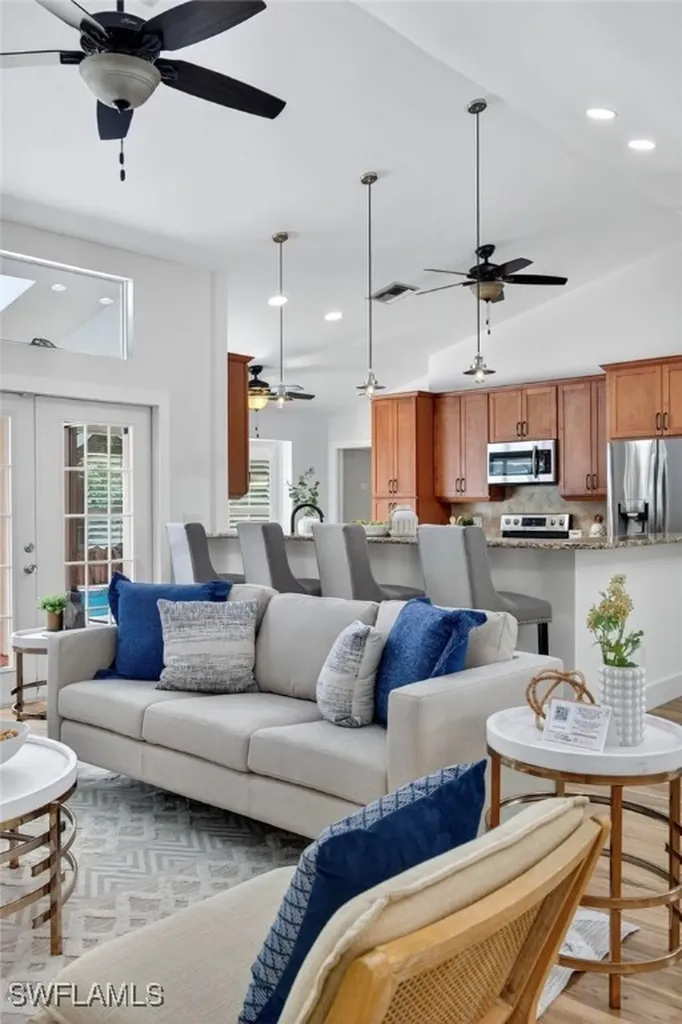 404 Ashbury Way Naples FL 34110