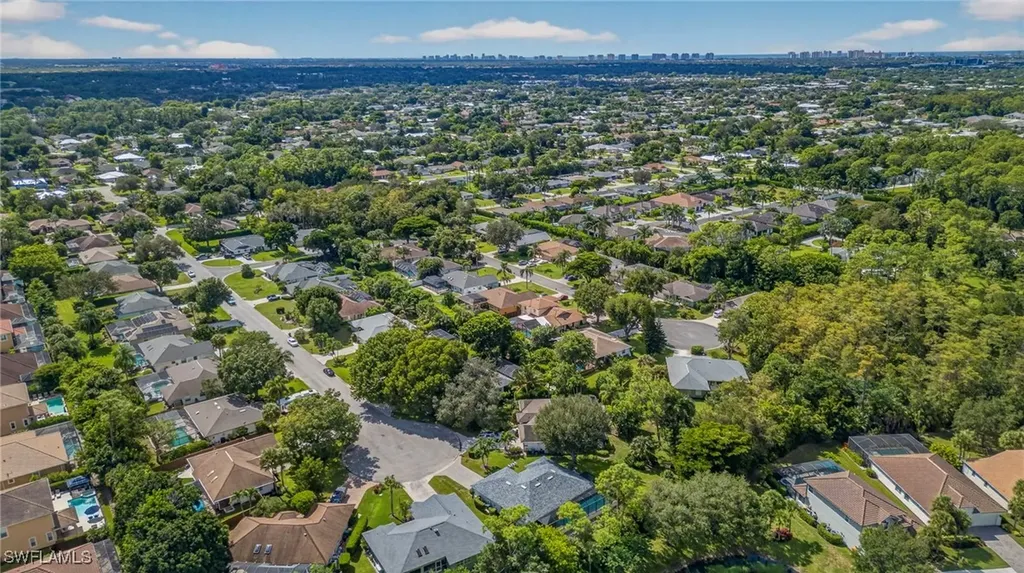 404 Ashbury Way Naples FL 34110