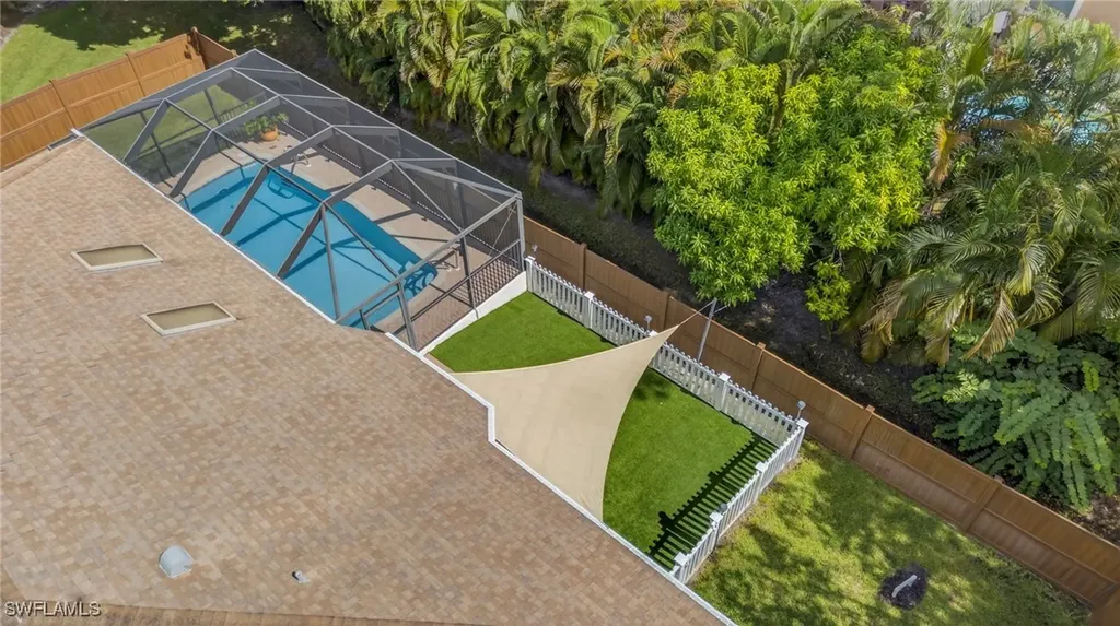404 Ashbury Way Naples FL 34110