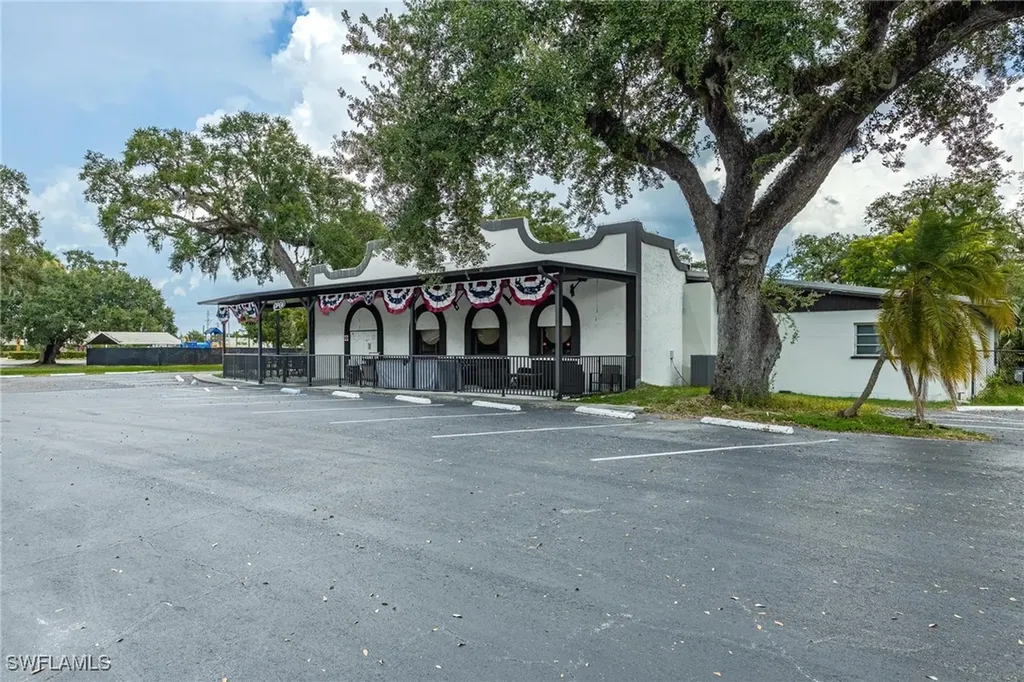 93 S Hall Street Labelle FL 33935
