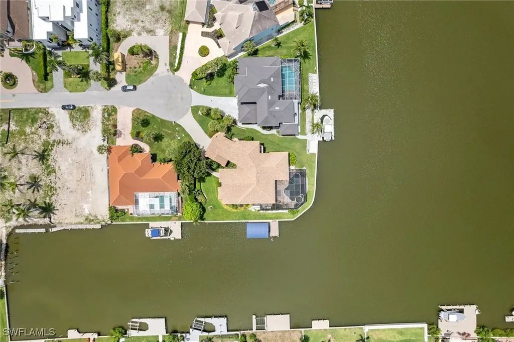 431 Palm Court Naples FL 34108