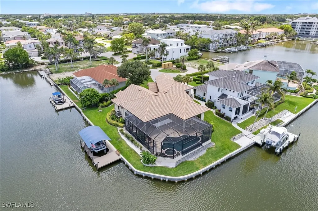 431 Palm Court Naples FL 34108