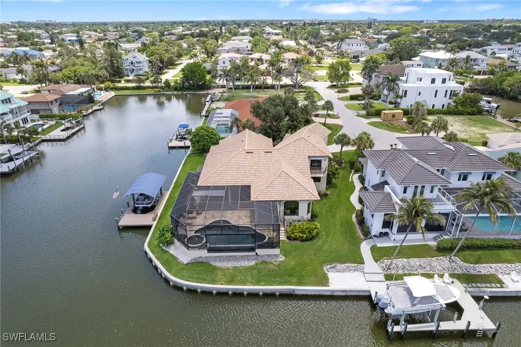 431 Palm Court Naples FL 34108