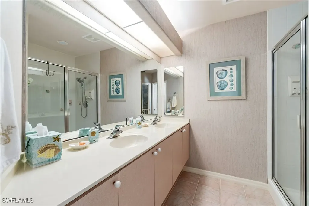 431 Palm Court Naples FL 34108