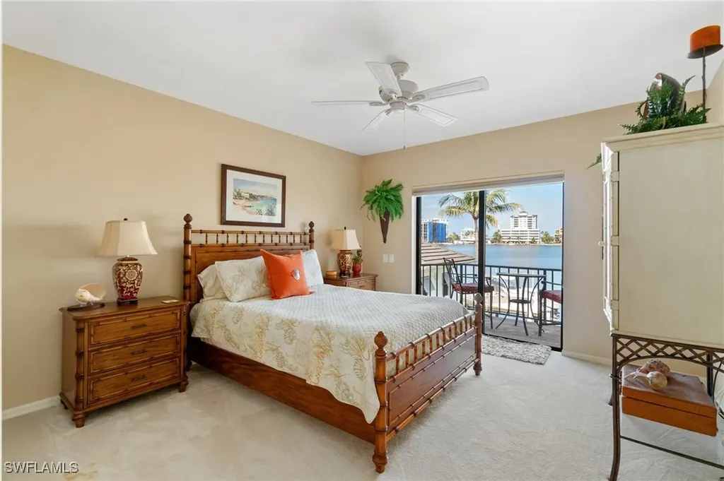 431 Palm Court Naples FL 34108