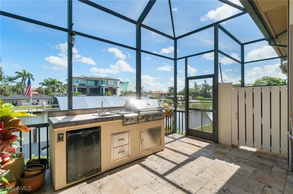 431 Palm Court Naples FL 34108