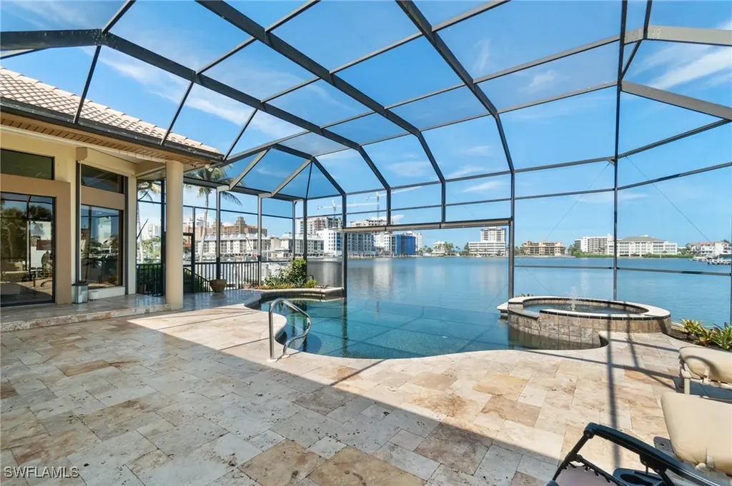 431 Palm Court Naples FL 34108