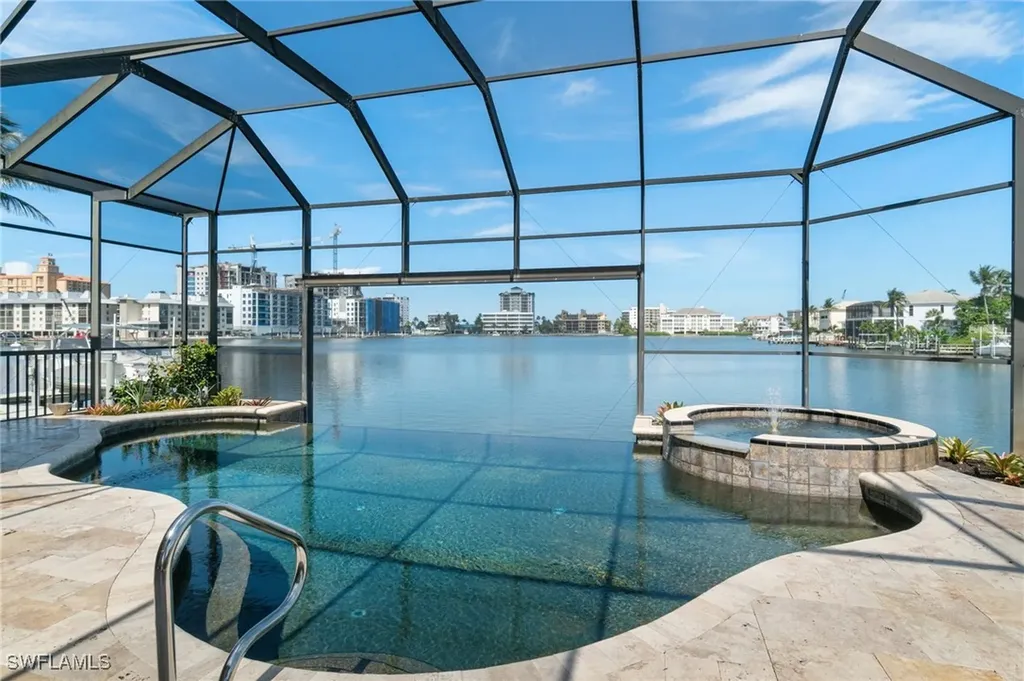 431 Palm Court Naples FL 34108