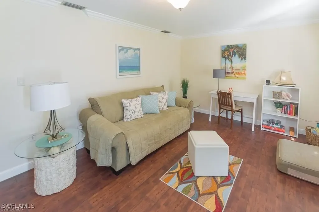 595 93rd Avenue N Naples FL 34108