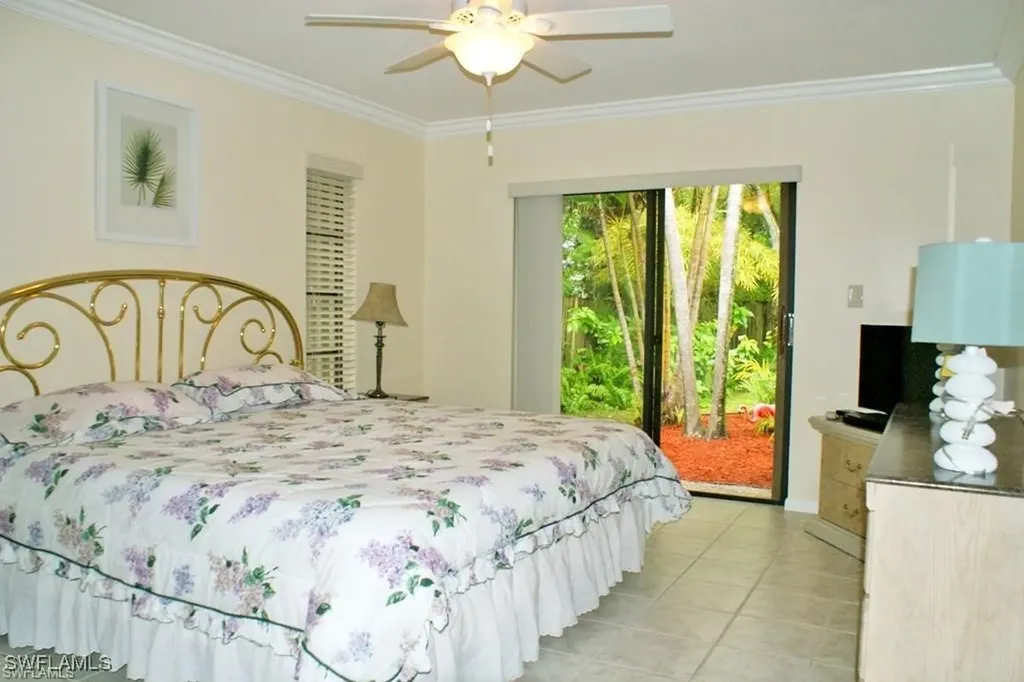 595 93rd Avenue N Naples FL 34108