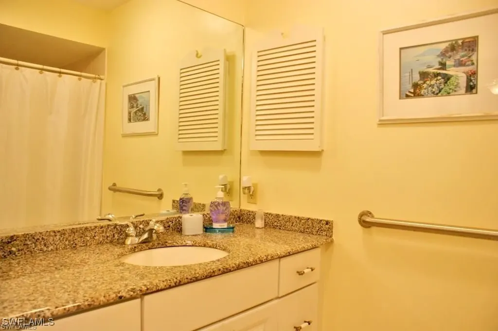 595 93rd Avenue N Naples FL 34108
