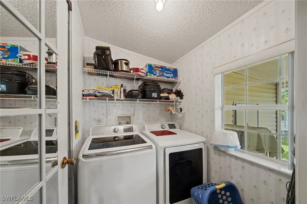 919 Manatee Road Naples FL 34114