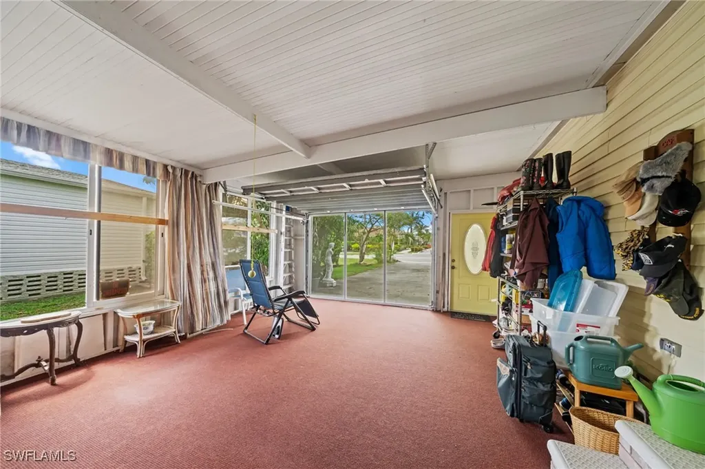 919 Manatee Road Naples FL 34114