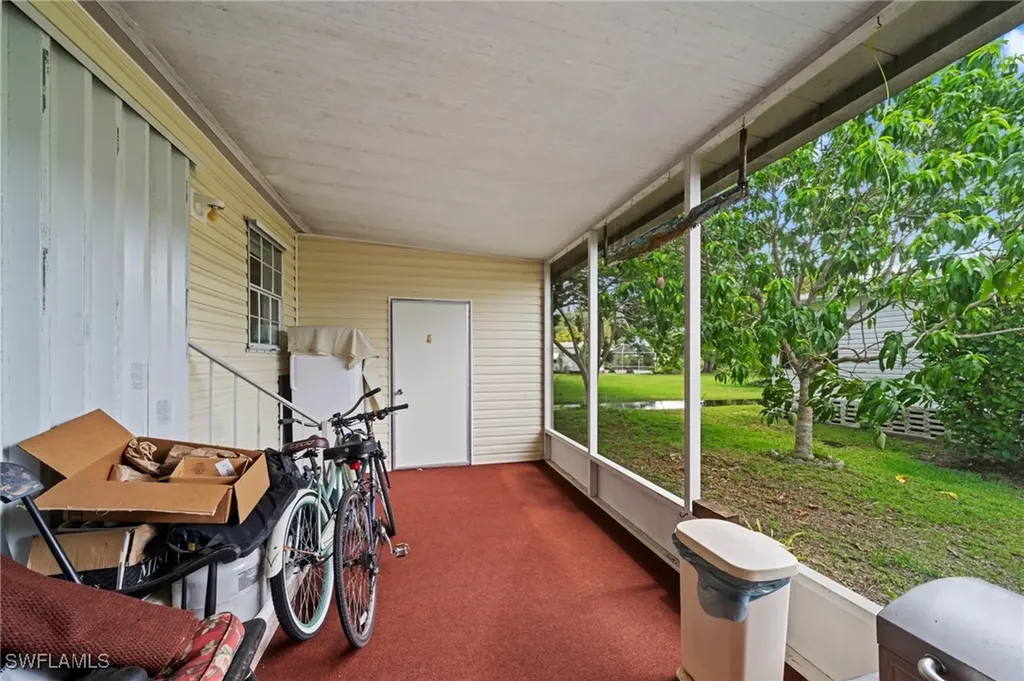 919 Manatee Road Naples FL 34114