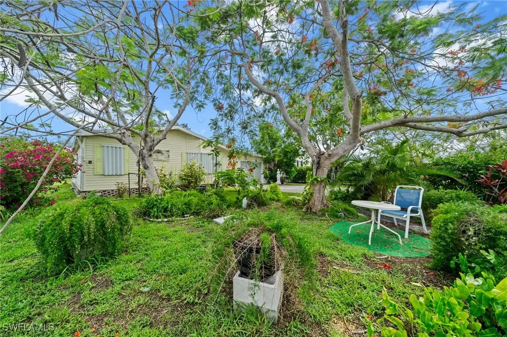 919 Manatee Road Naples FL 34114