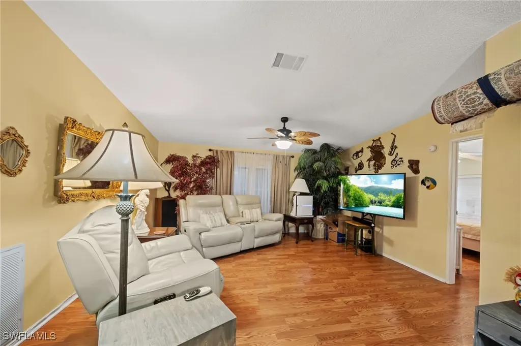 919 Manatee Road Naples FL 34114