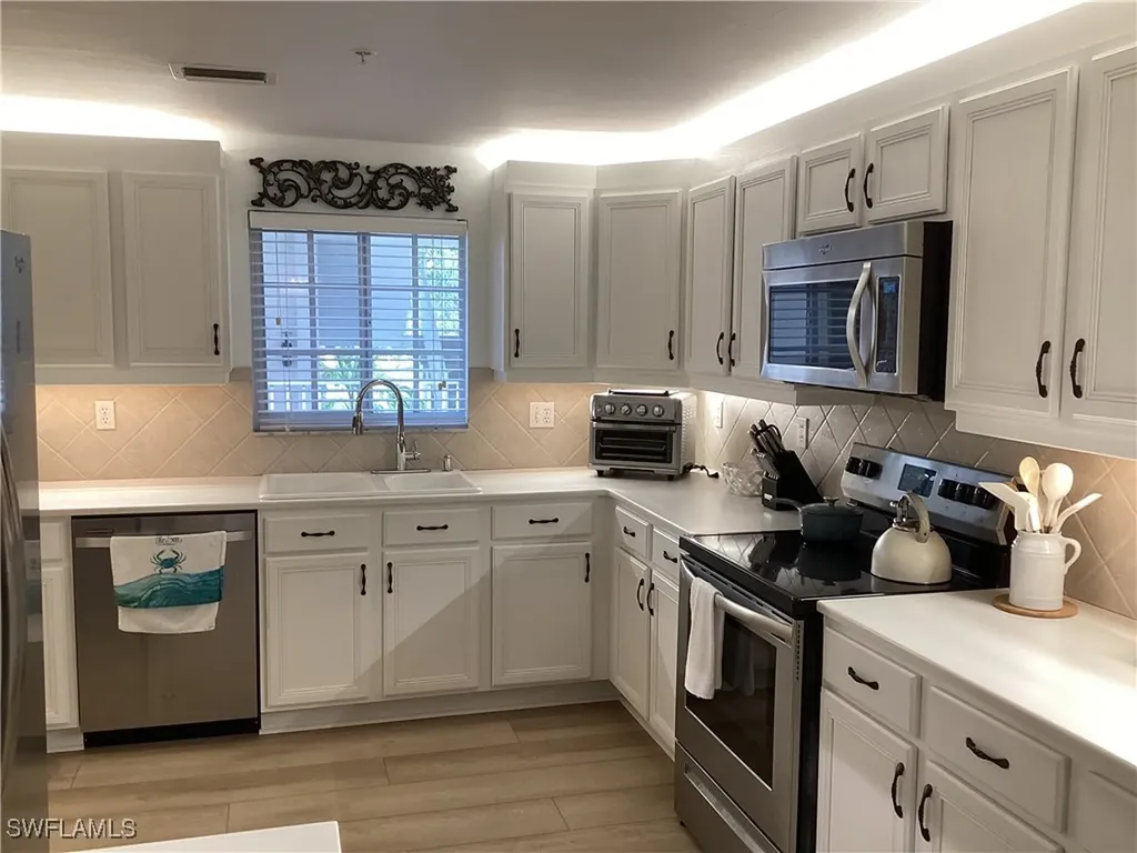 782 Eagle Creek Drive Naples FL 34113