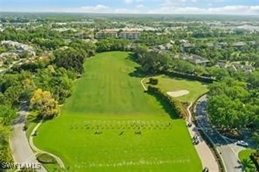 782 Eagle Creek Drive Naples FL 34113