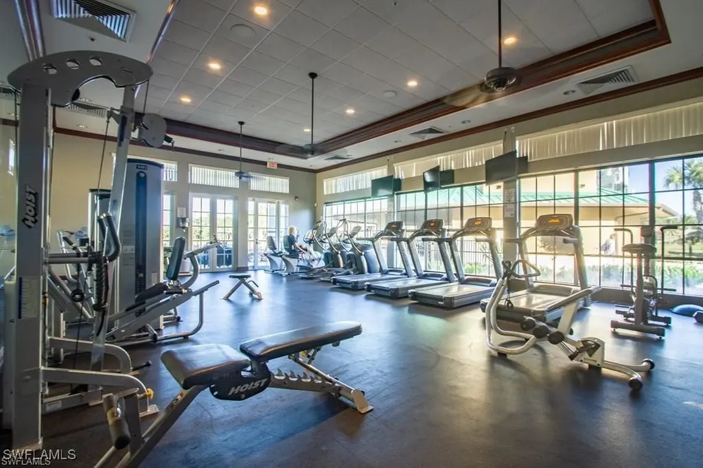 3993 Bishopwood Court E Naples FL 34114
