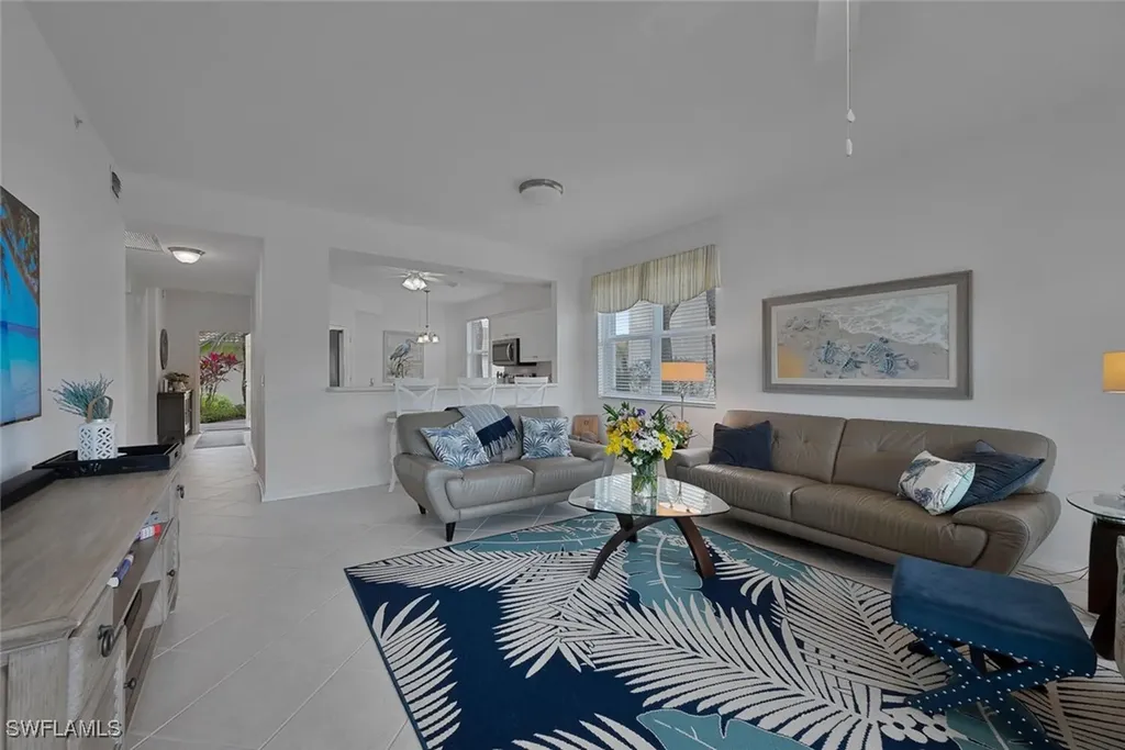 3993 Bishopwood Court E Naples FL 34114