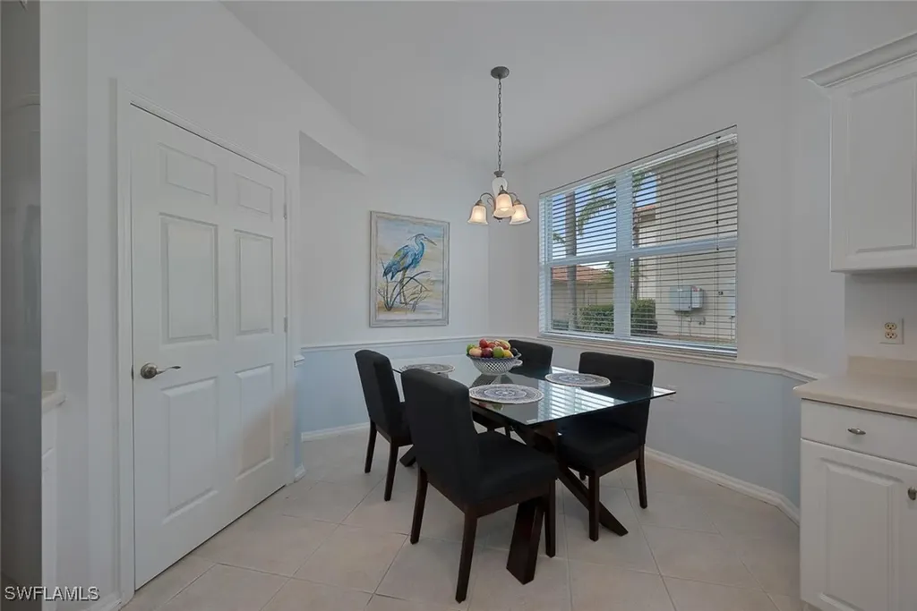 3993 Bishopwood Court E Naples FL 34114