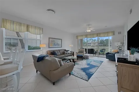 3993 Bishopwood Court E Naples FL 34114