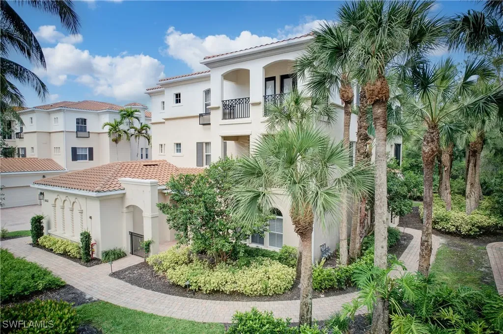 2855 Tiburon Boulevard E Naples FL 34109