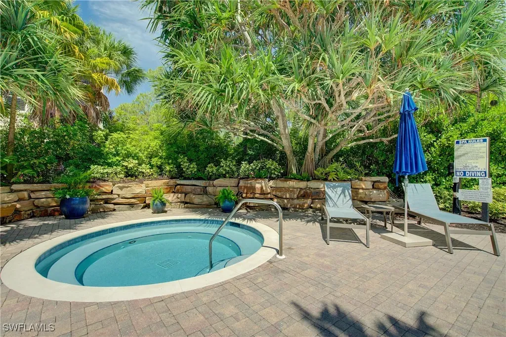 2855 Tiburon Boulevard E Naples FL 34109