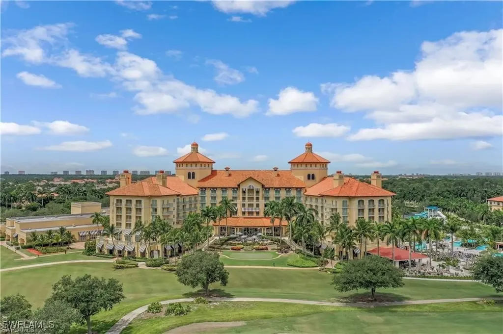 2855 Tiburon Boulevard E Naples FL 34109