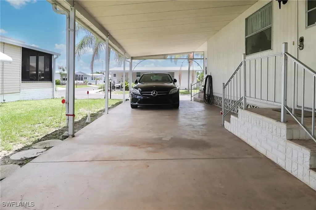 21 Aloe Street Alva FL 33920