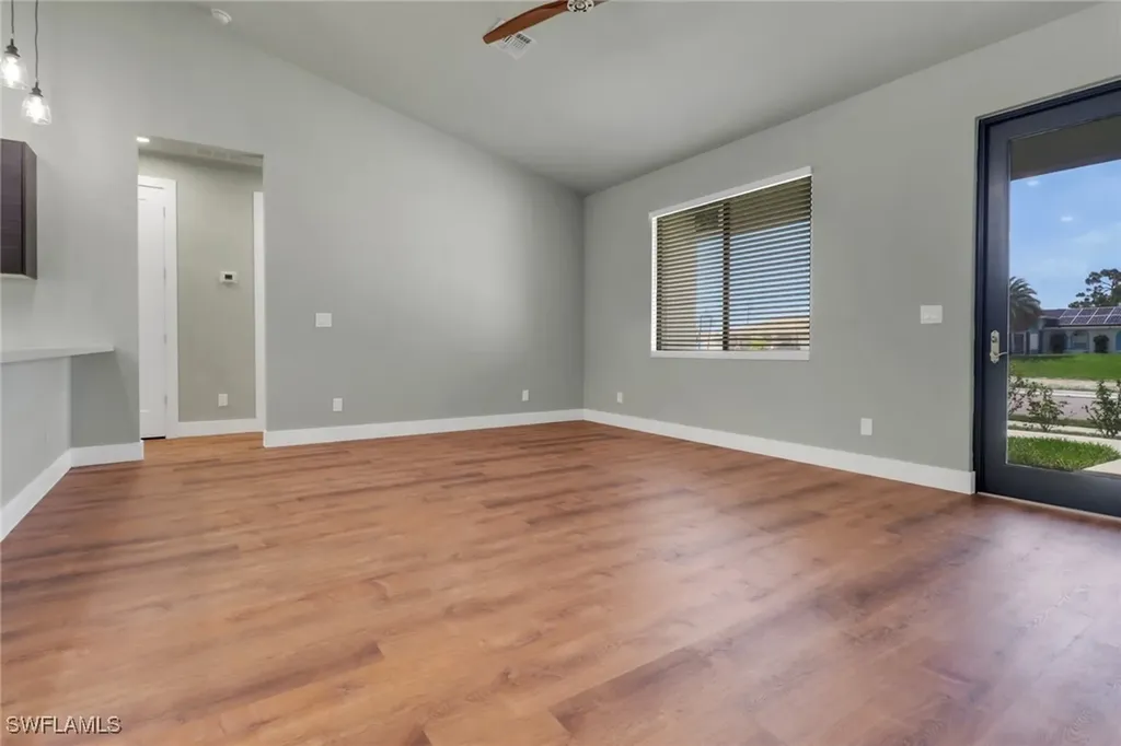 18 Tropicana Parkway W Cape Coral FL 33993
