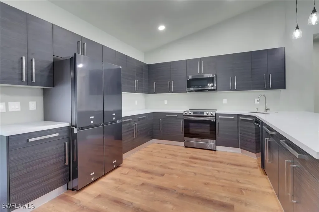 18 Tropicana Parkway W Cape Coral FL 33993