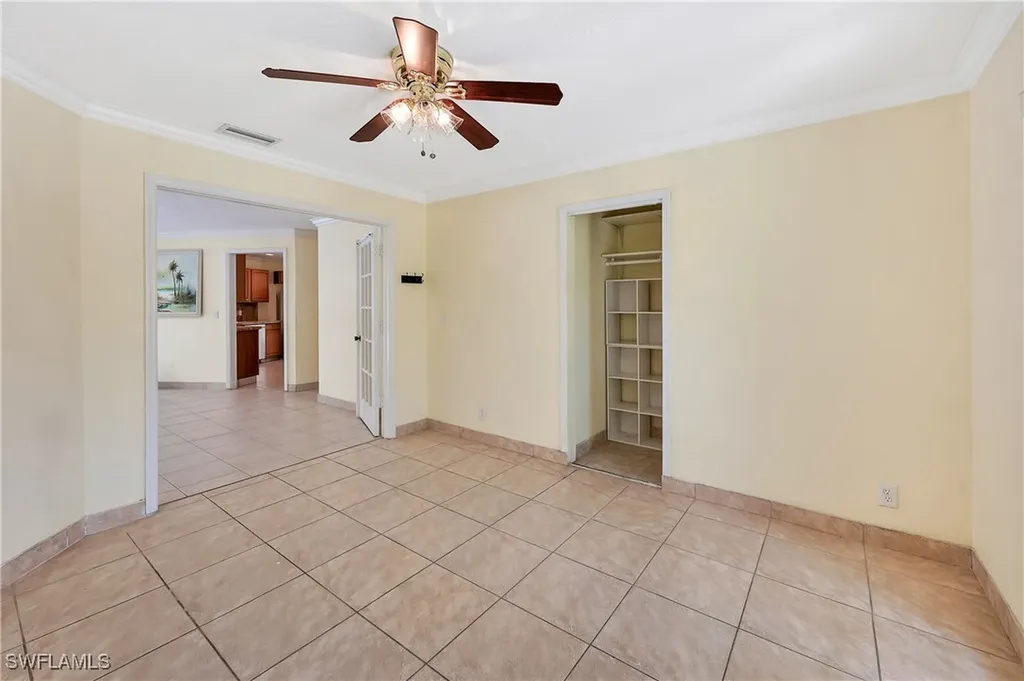 639 Pompano Drive Naples FL 34110