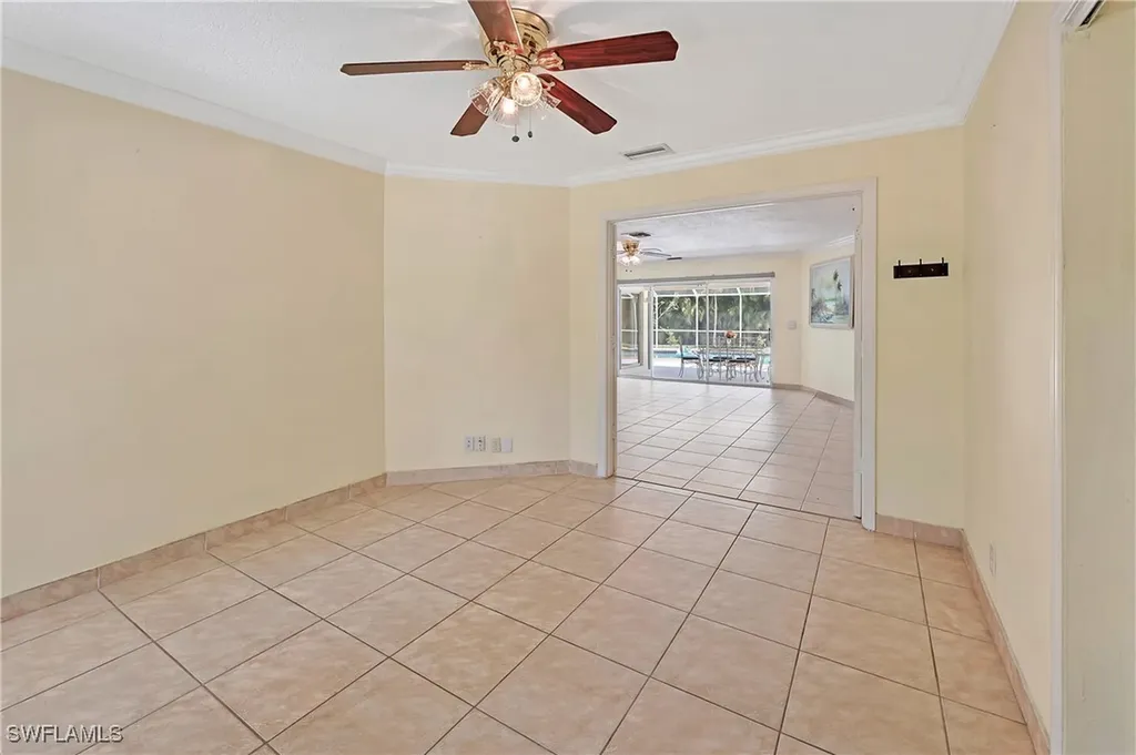 639 Pompano Drive Naples FL 34110