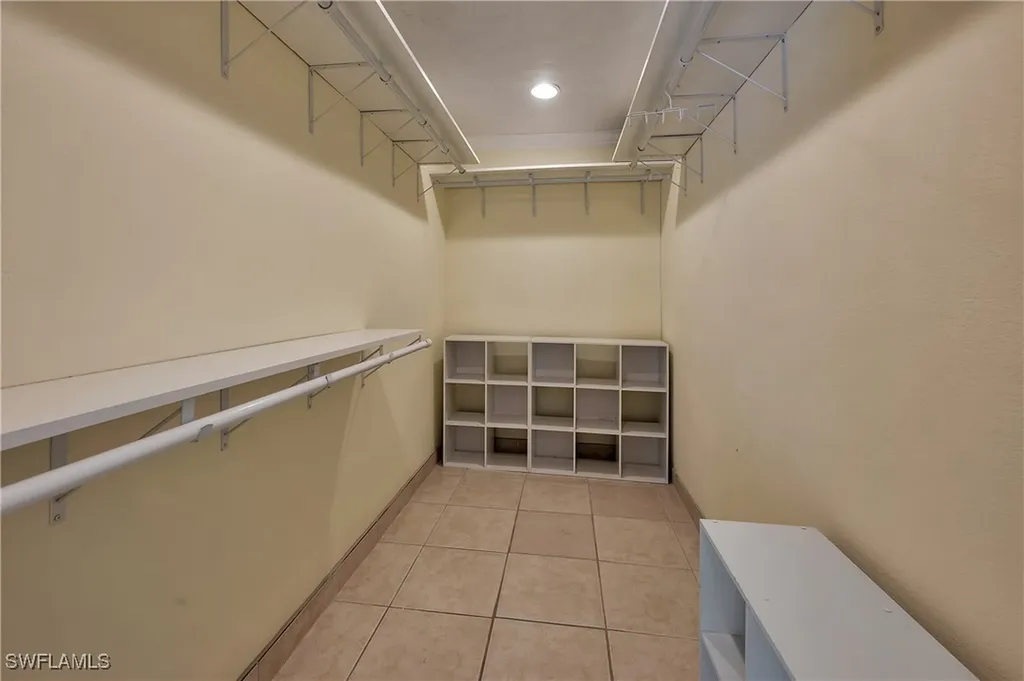 639 Pompano Drive Naples FL 34110