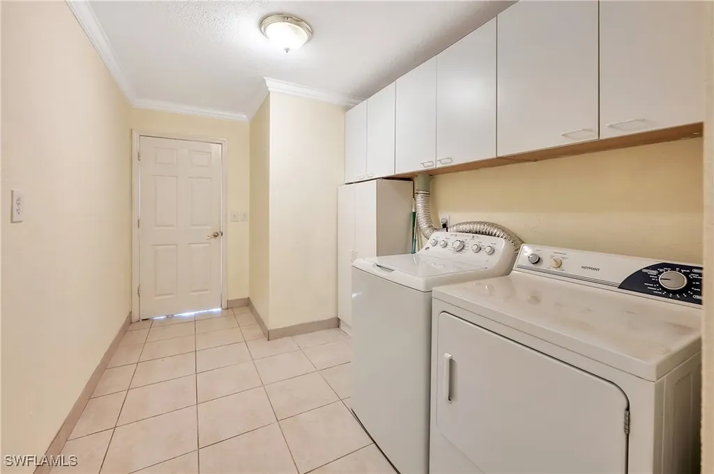 639 Pompano Drive Naples FL 34110