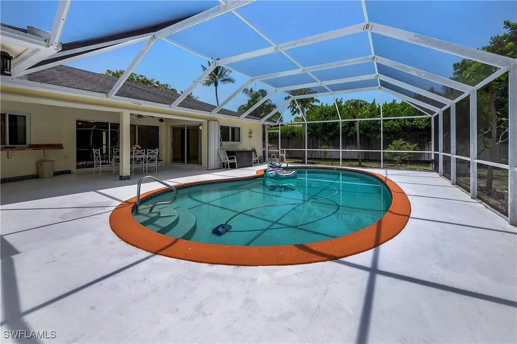 639 Pompano Drive Naples FL 34110