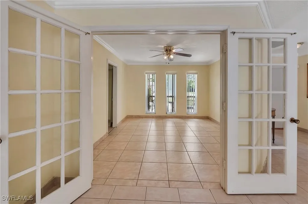 639 Pompano Drive Naples FL 34110